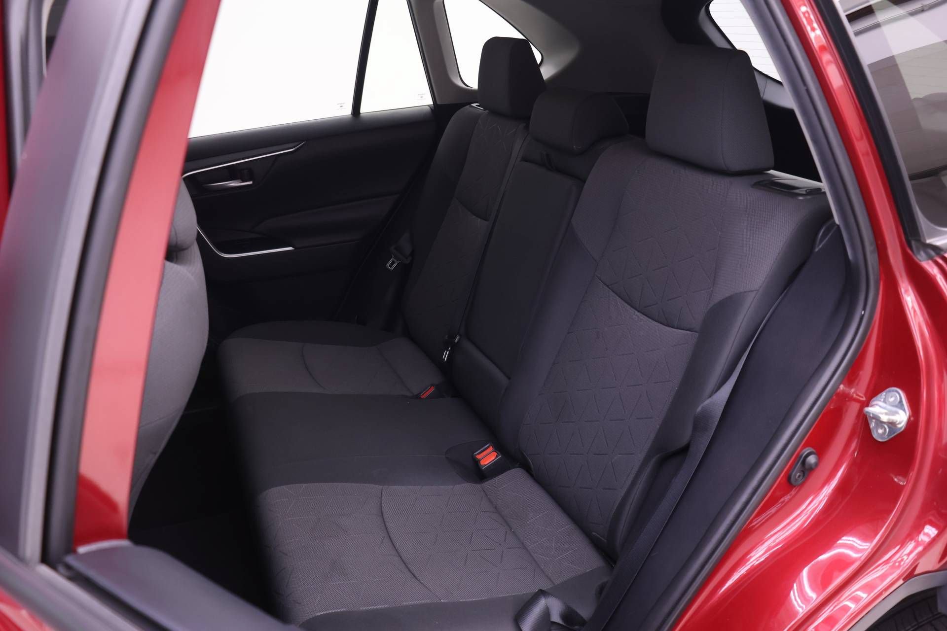 Used 2019 Toyota RAV4 XLE w/ Convenience Package AWD/4WD image 10