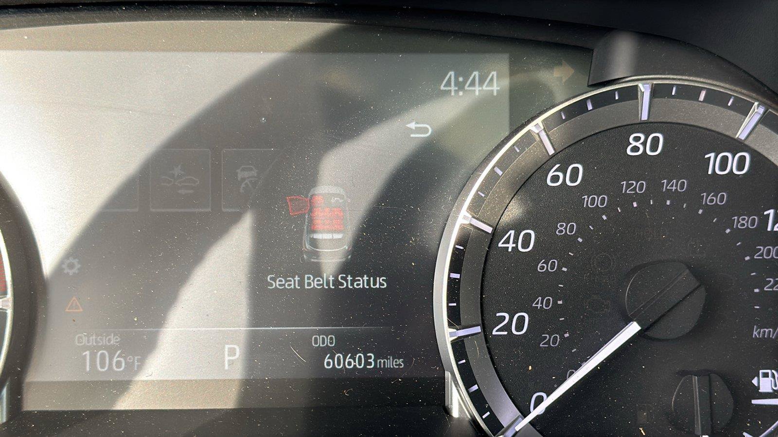Used 2023 Toyota Highlander XLE FWD image 11