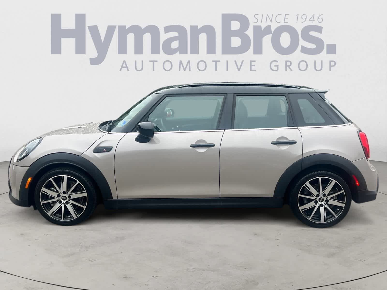 Used 2022 MINI Cooper S w/ Premium Package FWD image 7
