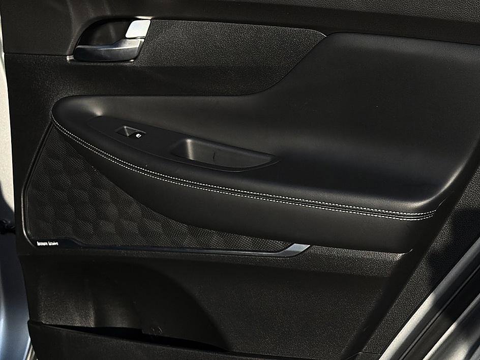 Certified 2023 Hyundai Santa Fe SEL w/ Premium Package image 23