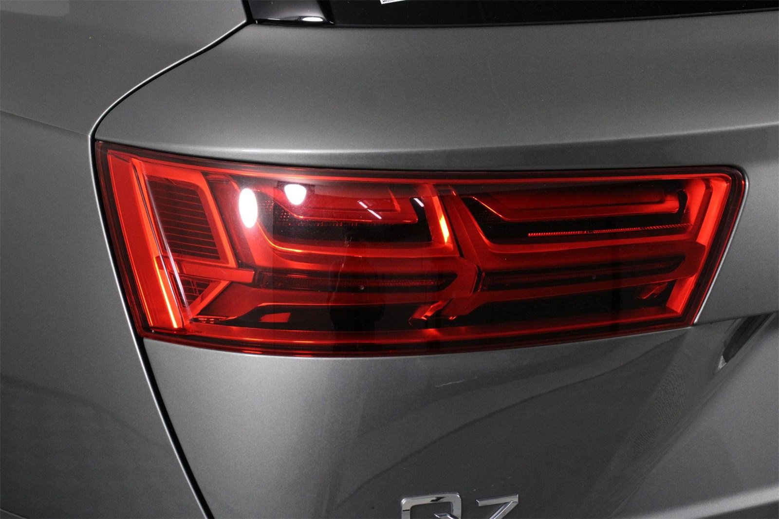 Used 2017 Audi Q7 3.0T Premium Plus image 21