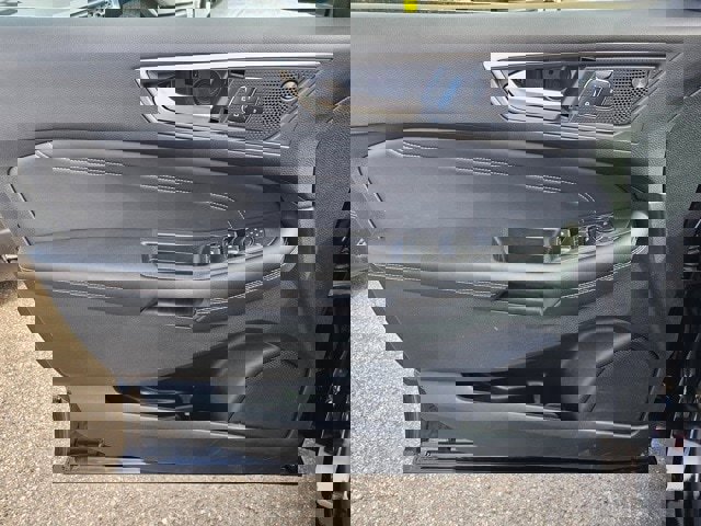 Used 2024 Ford Edge Titanium image 20