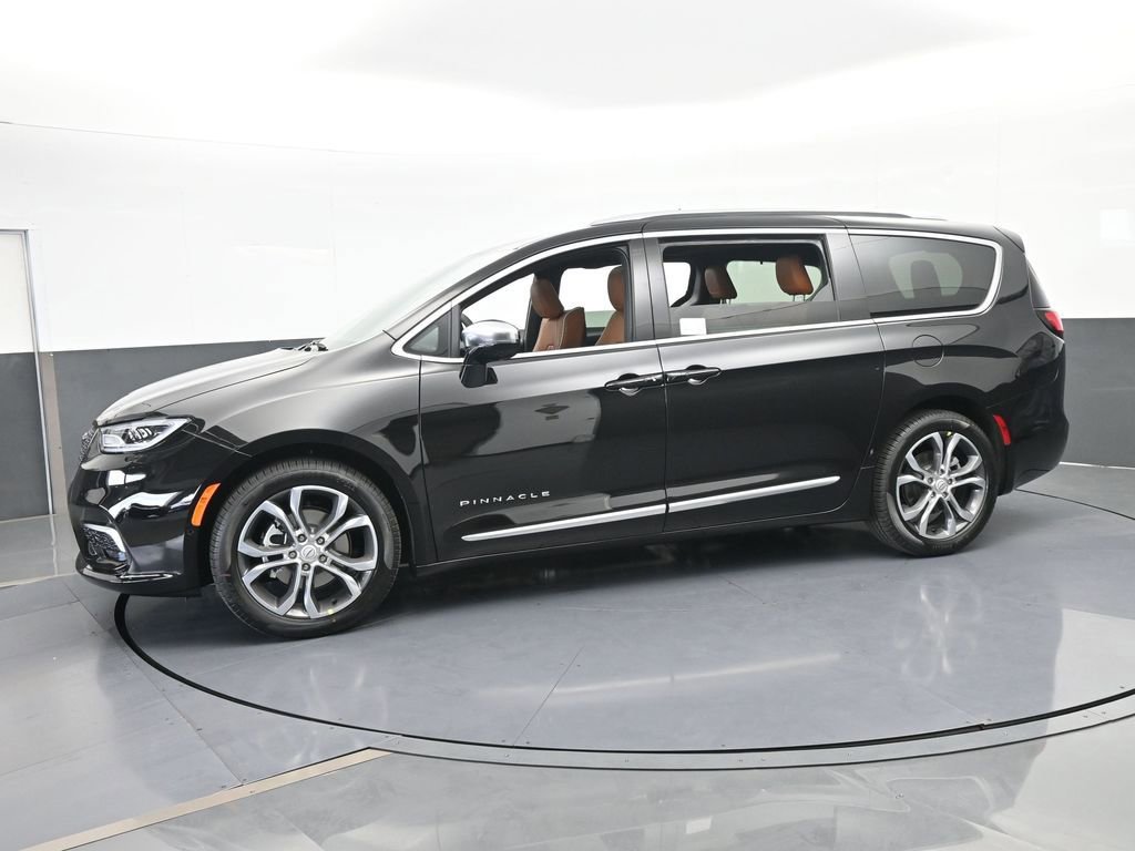 New 2026 Chrysler Pacifica Pinnacle image 2