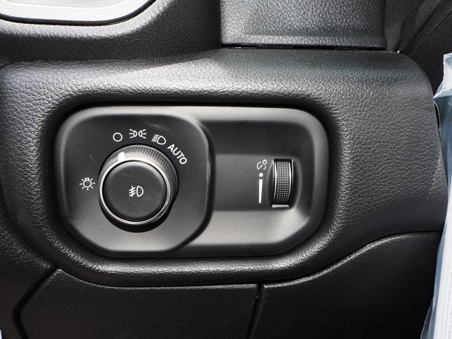 New 2025 RAM 5500 Tradesman image 31