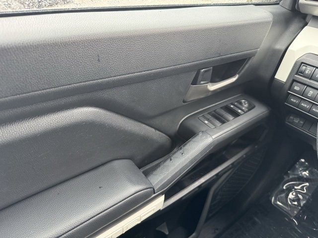 Used 2024 Toyota Tacoma TRD Sport image 30