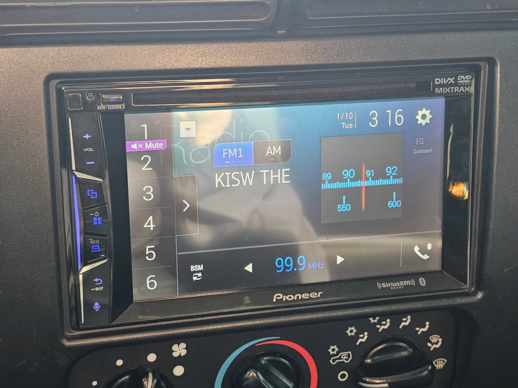 Used 2005 Jeep Wrangler Rubicon image 5