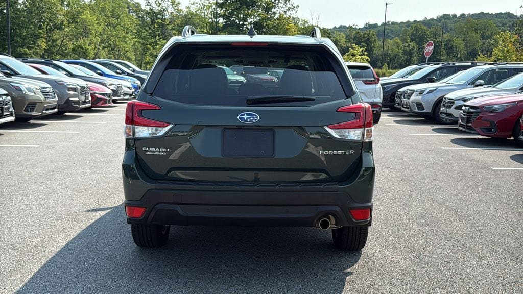 Certified 2023 Subaru Forester Limited AWD/4WD image 5
