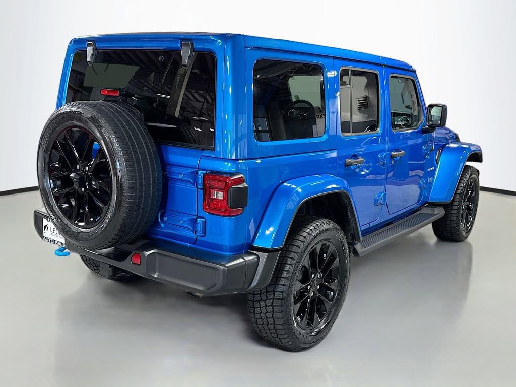 Used 2023 Jeep Wrangler Unlimited Sahara AWD/4WD image 7