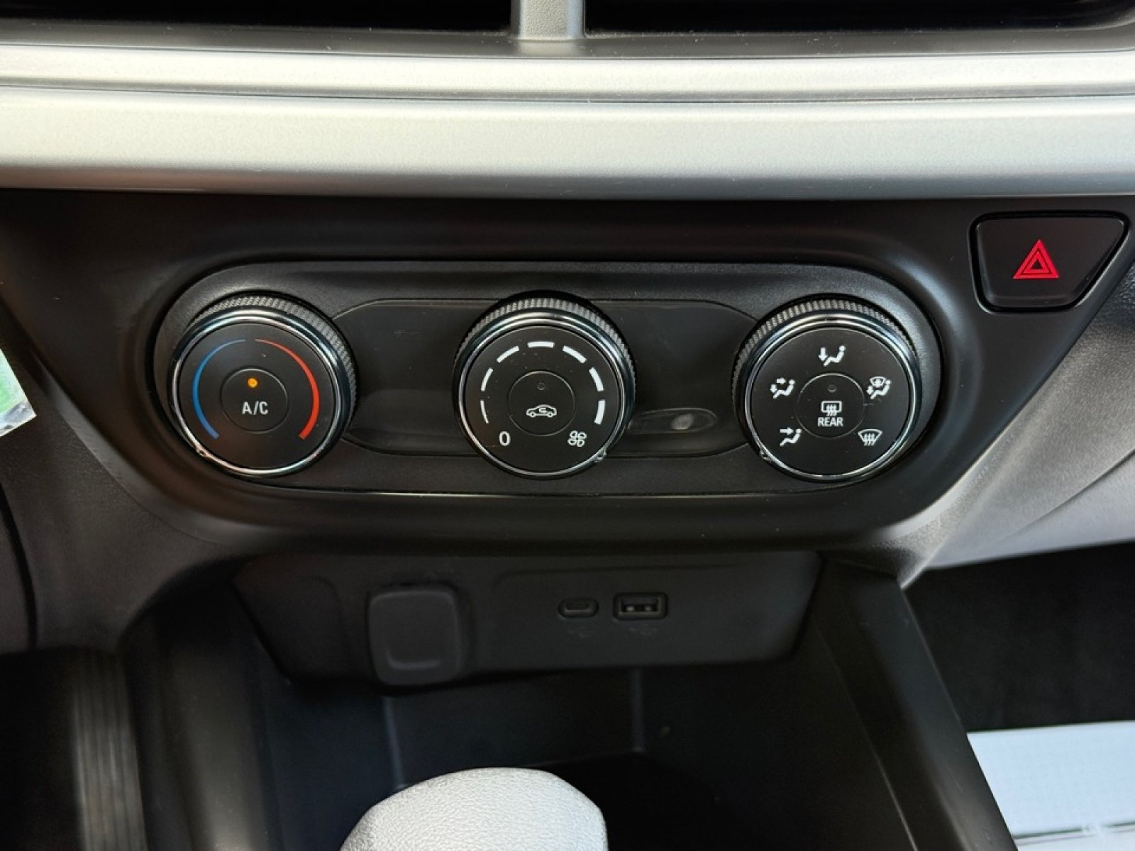 Used 2024 Chevrolet Trax LS FWD image 15