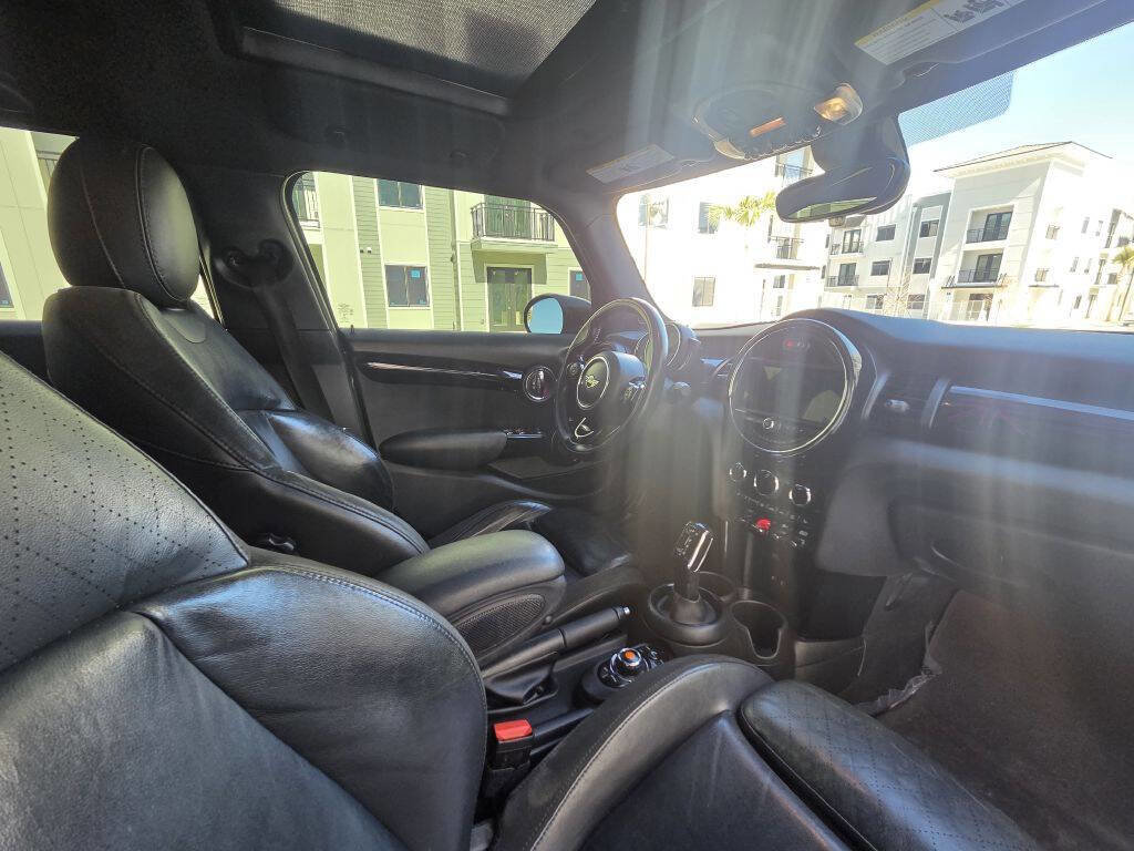 Used 2020 MINI Cooper S image 38