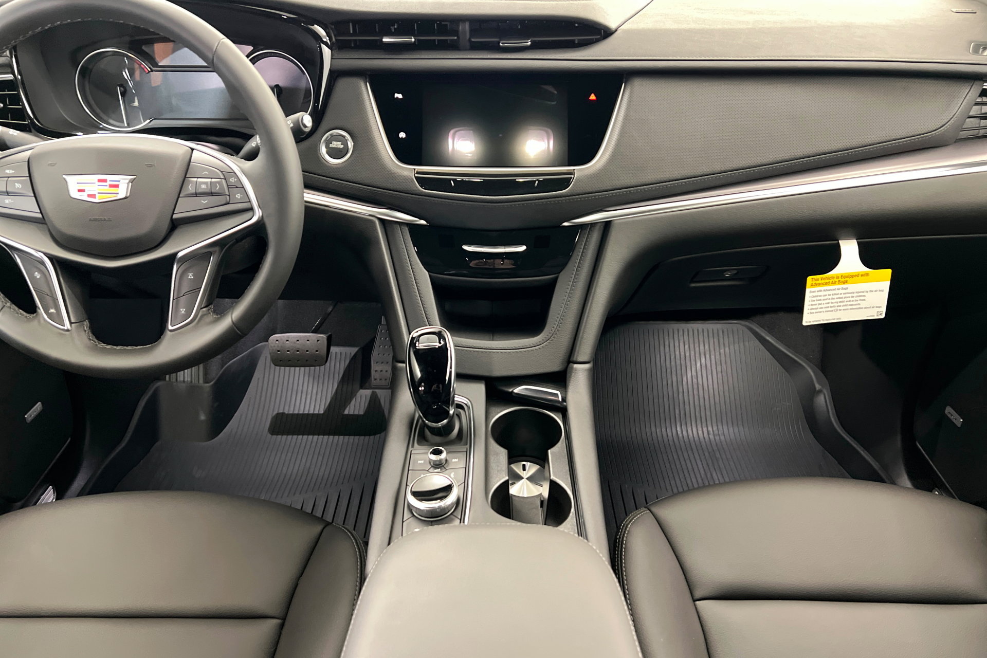 New 2026 Cadillac XT5 Luxury w/ LPO, Floor Liner Package AWD/4WD image 14