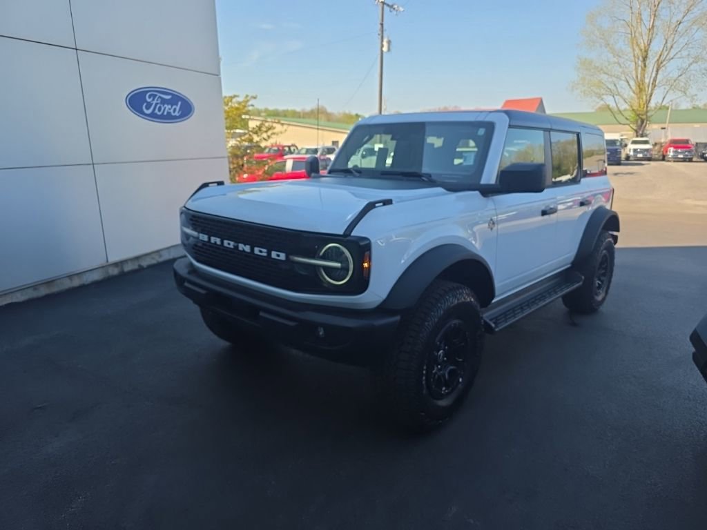 New 2026 Ford Bronco Outer Banks w/ Sasquatch Package image 2