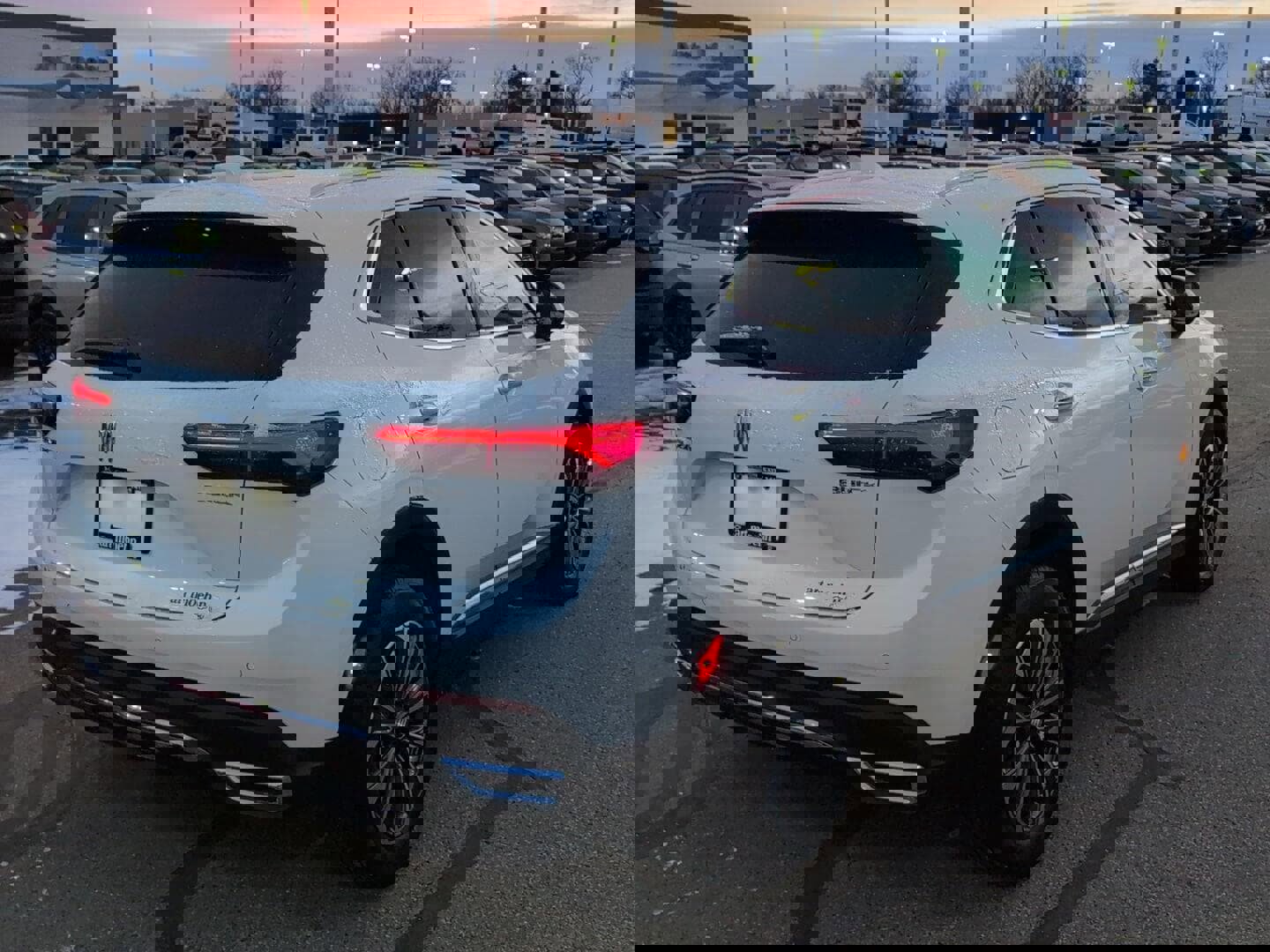 Used 2025 Buick Envision Preferred image 8