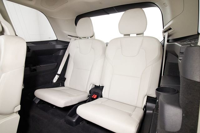 Certified 2023 Volvo XC90 B6 Plus w/ Protection Package Premier AWD/4WD image 24