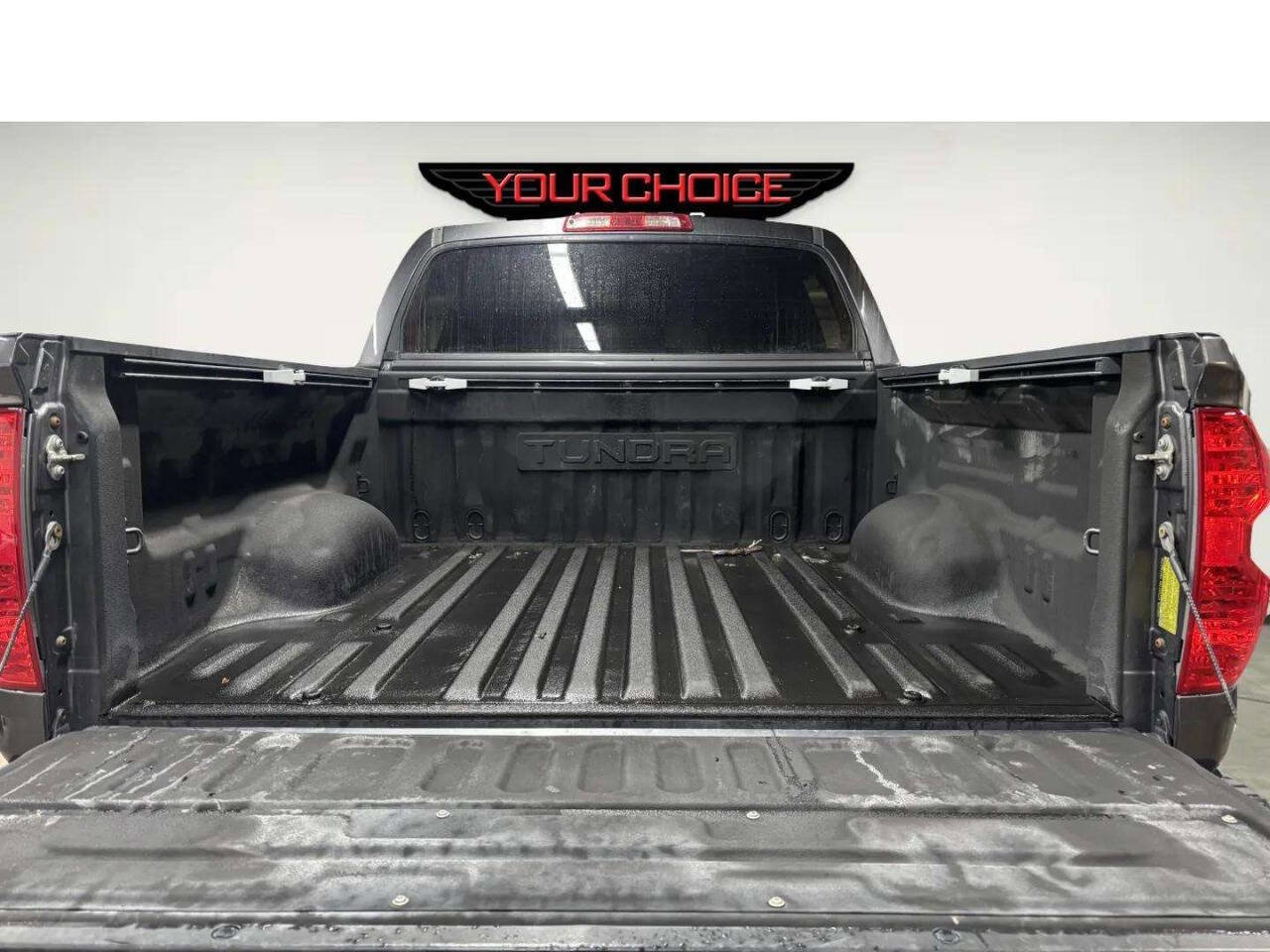 Used 2015 Toyota Tundra Platinum AWD/4WD image 17
