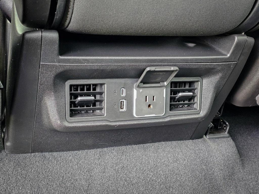 Used 2026 Chevrolet Silverado 1500 LT AWD/4WD image 35