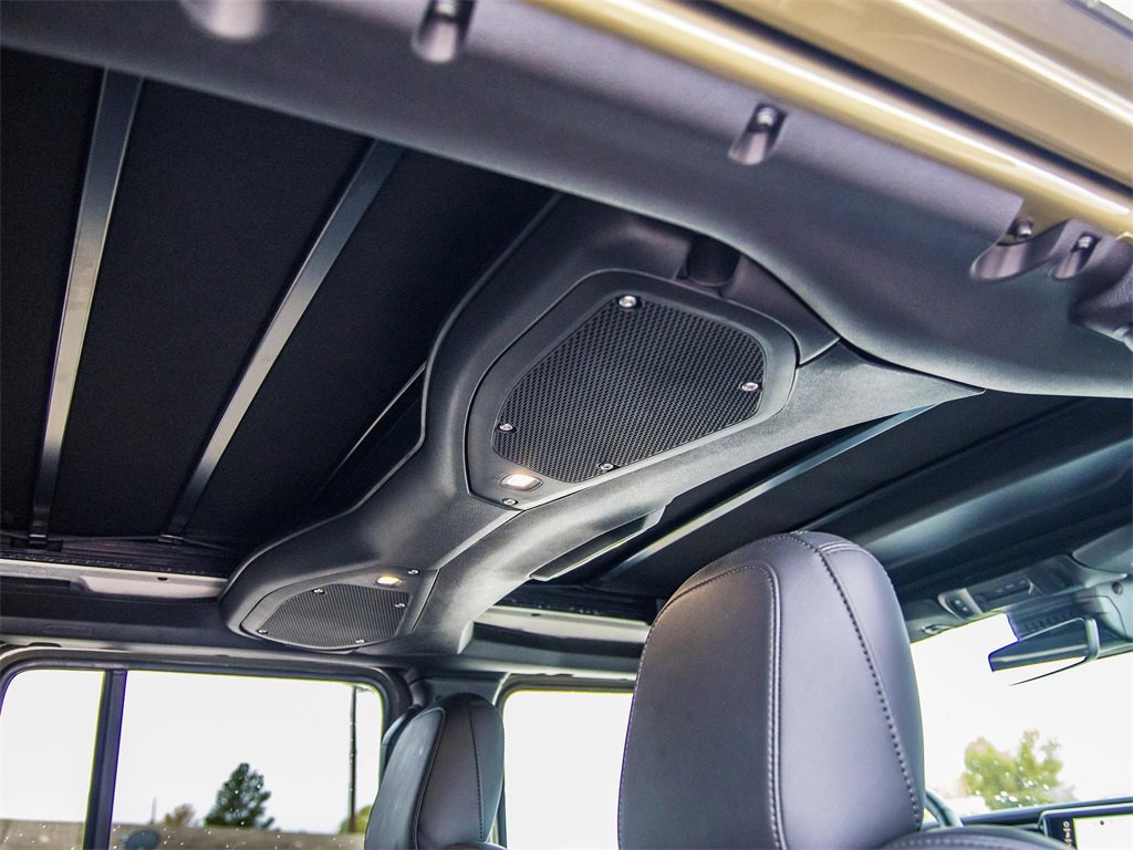 Used 2025 Jeep Wrangler Unlimited Rubicon image 25