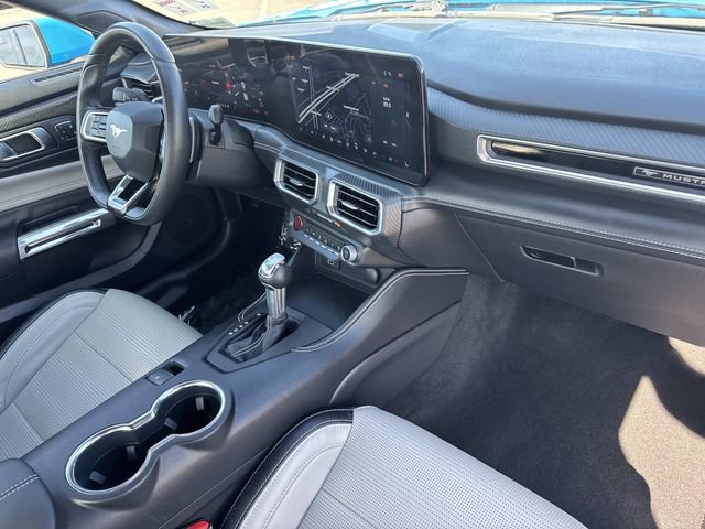 Used 2025 Ford Mustang GT Premium RWD image 36