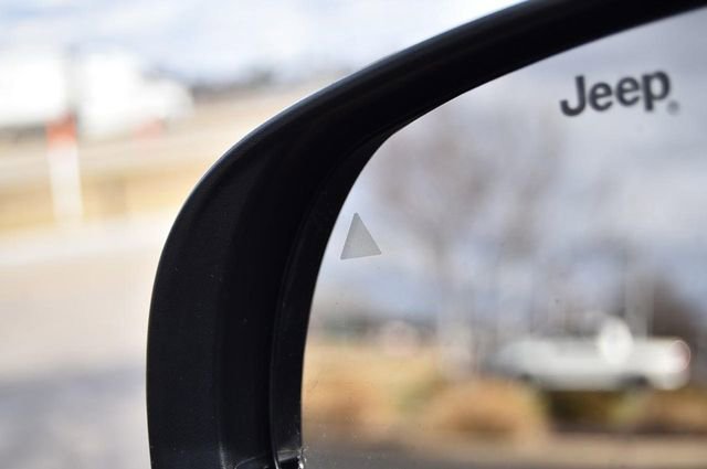 Used 2022 Jeep Compass Latitude w/ Sun and Sound Group image 11