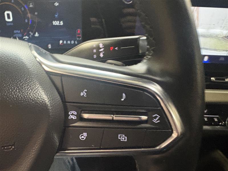 Used 2025 Chevrolet Equinox LT w/ Convenience Package II image 20