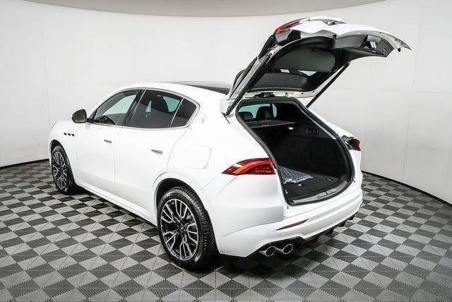 New 2025 Maserati Grecale GT AWD/4WD image 34