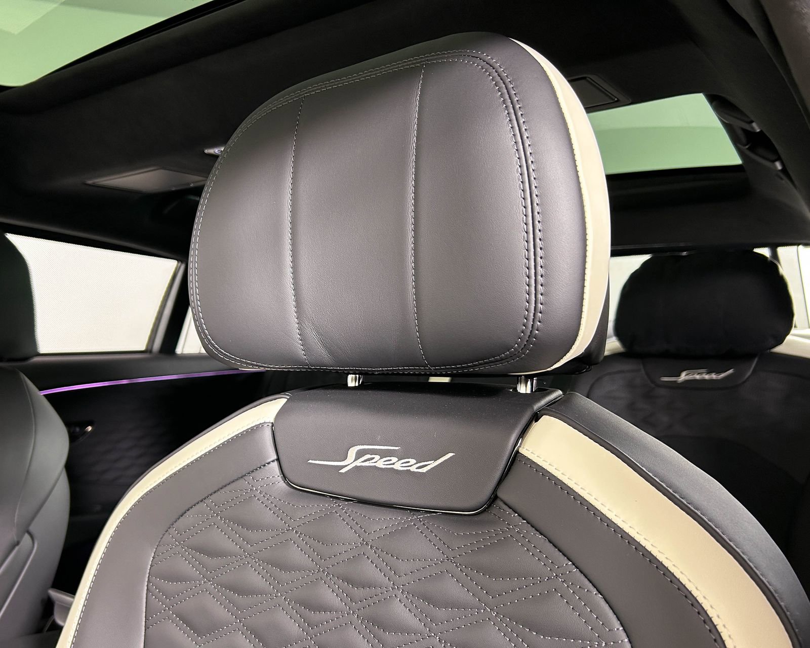 New 2026 Bentley Flying Spur Plug-In Hybrid image 18