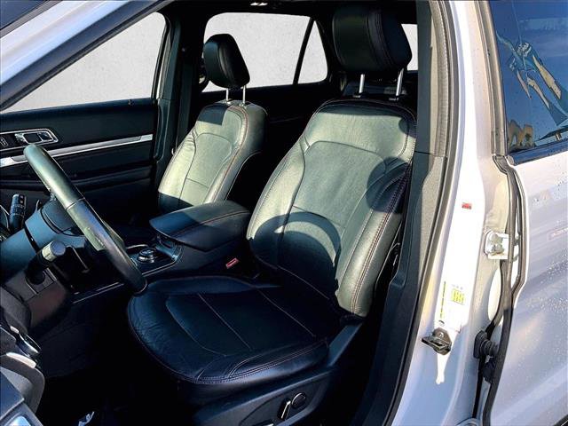 Used 2018 Ford Explorer Sport w/ Ford Safe & Smart Package image 27