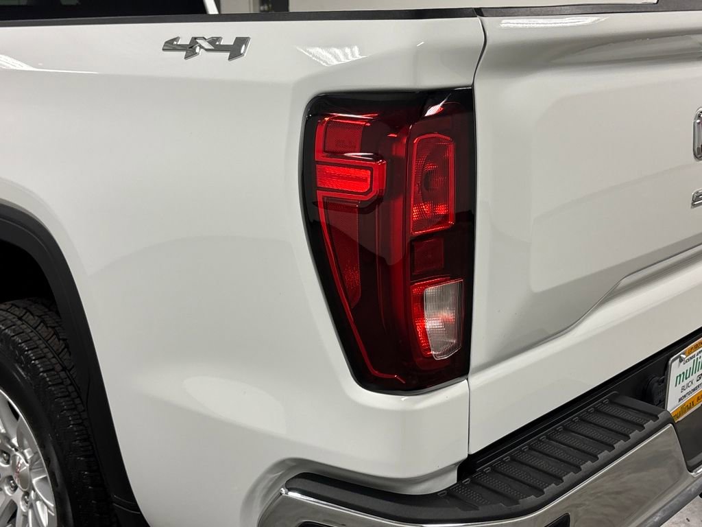 Used 2024 GMC Sierra 1500 Pro w/ Pro Value Package image 15
