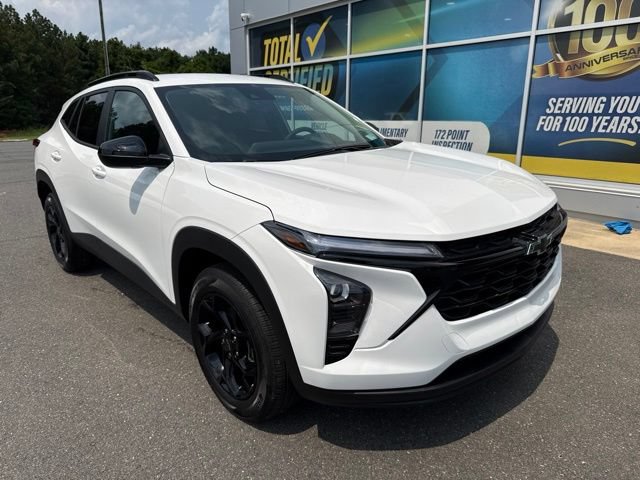 New 2026 Chevrolet Trax LT w/ Driver Confidence Package FWD image 1