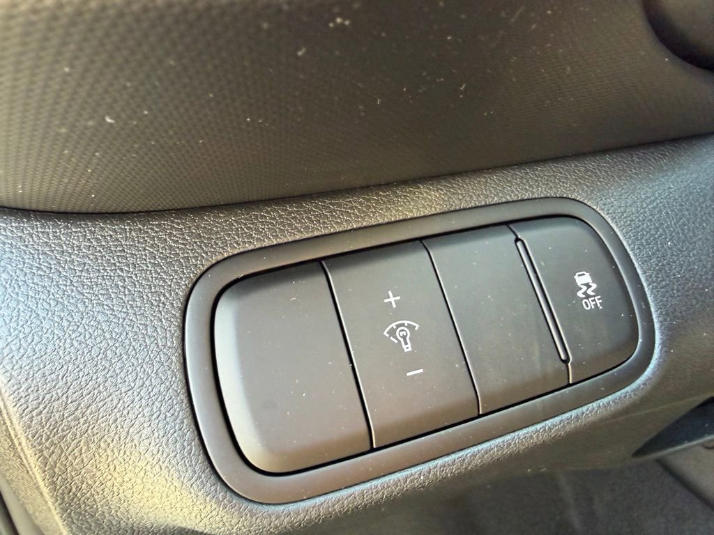 Certified 2026 Hyundai Venue SEL FWD image 13