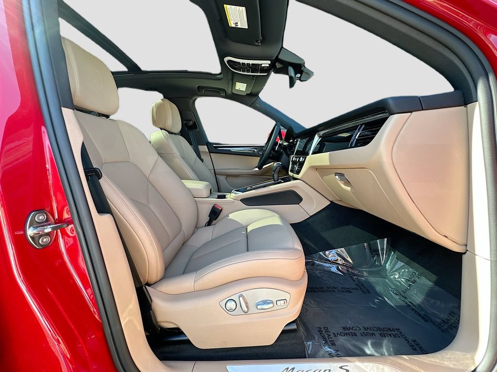 New 2026 Porsche Macan S AWD/4WD image 30