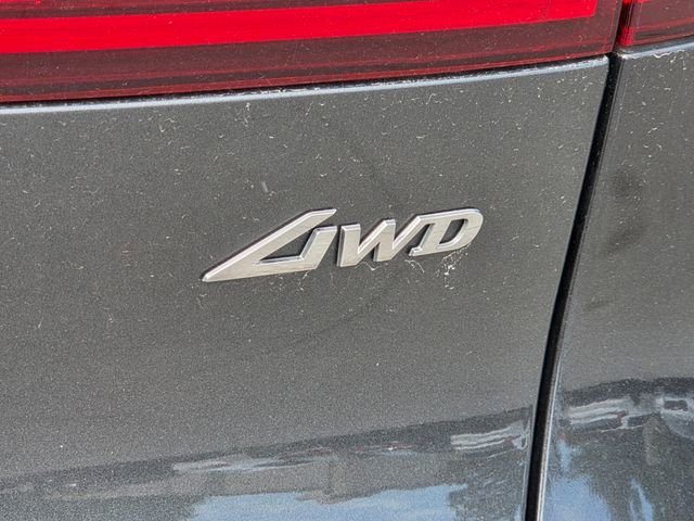 Used 2025 Genesis GV70 2.5T AWD/4WD image 8