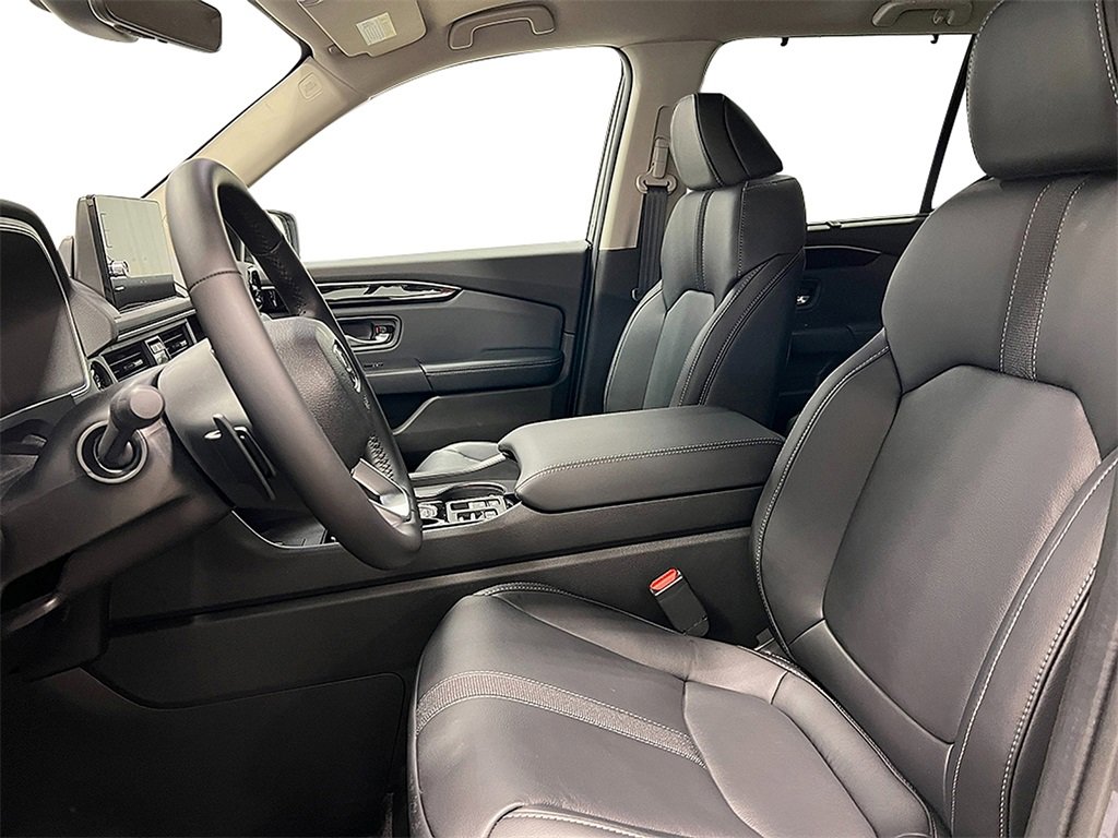 New 2025 Honda Pilot EX-L image 13