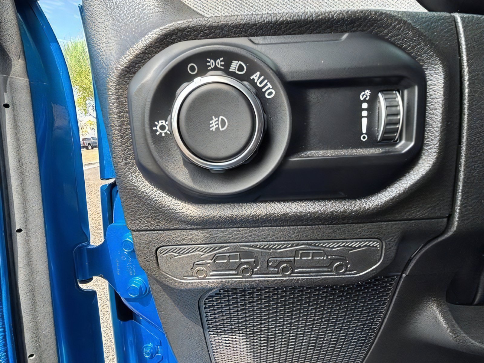 Used 2024 Jeep Wrangler Sport AWD/4WD image 27