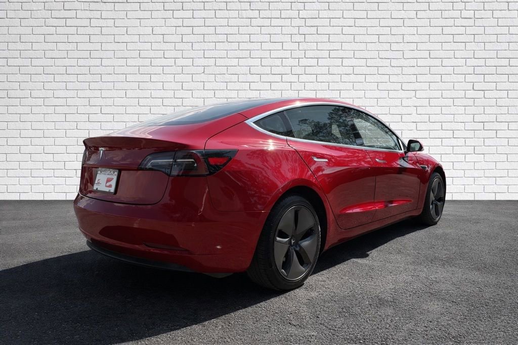 Used 2018 Tesla Model 3 Long Range image 4