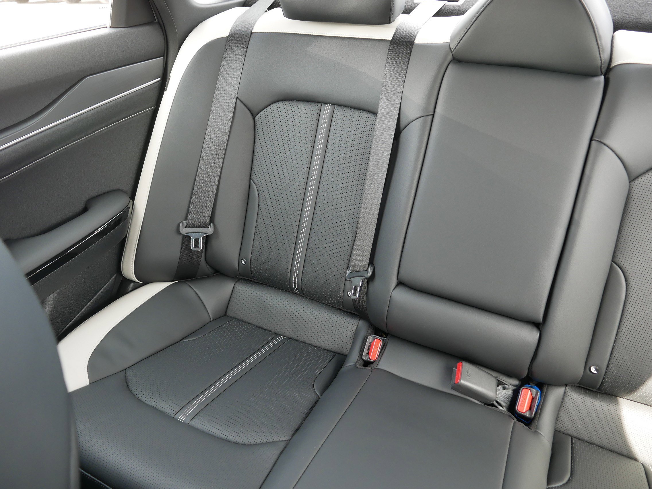 Certified 2025 Kia K5 GT-Line w/ GT-Line Premium Package image 12