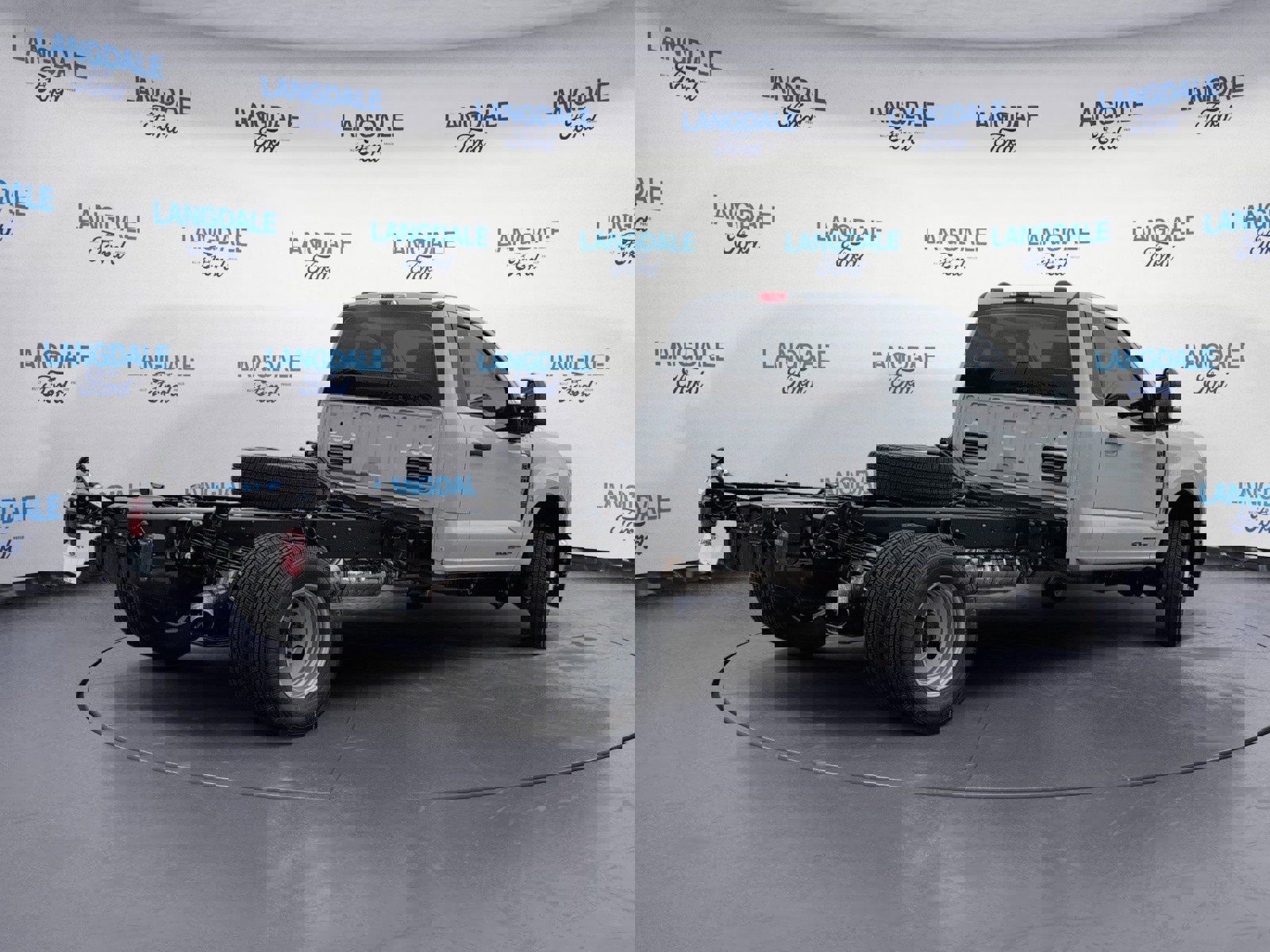 New 2026 Ford F350 XL w/ XL Chrome Package image 4