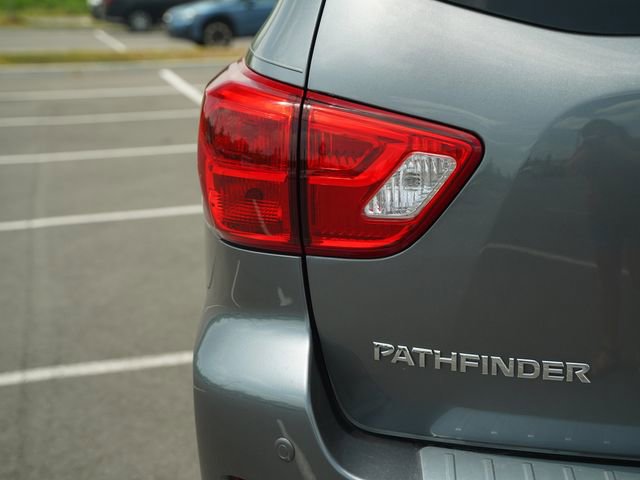 Used 2020 Nissan Pathfinder S AWD/4WD image 38