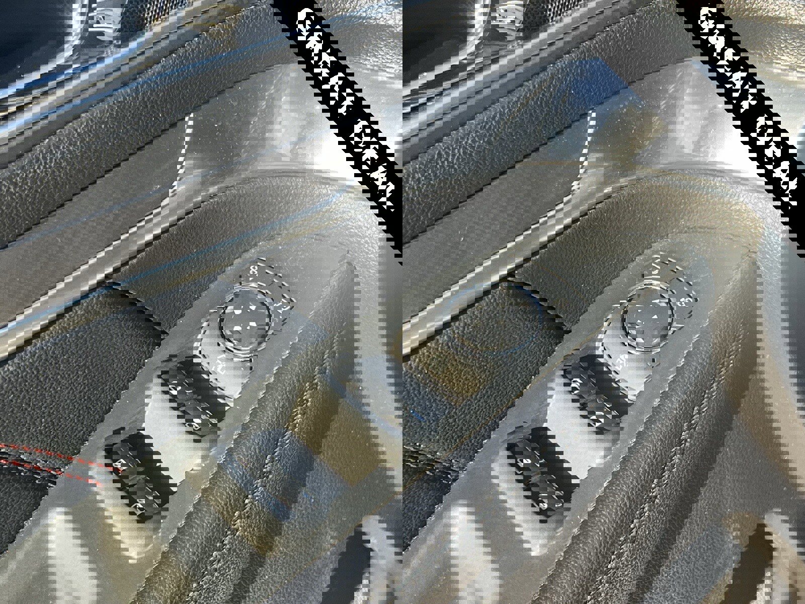 Used 2018 Ford Explorer Sport image 28