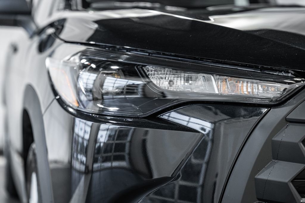 New 2026 Toyota Corolla Cross L image 9