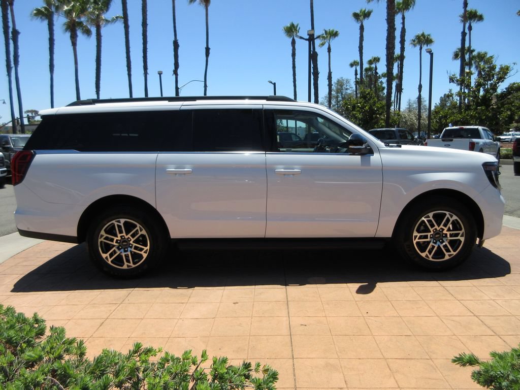 Certified 2025 Ford Expedition Max Active RWD image 5