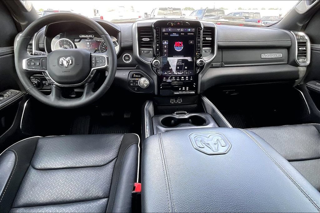 Used 2025 RAM 1500 Laramie w/ Sport Appearance Package AWD/4WD image 7
