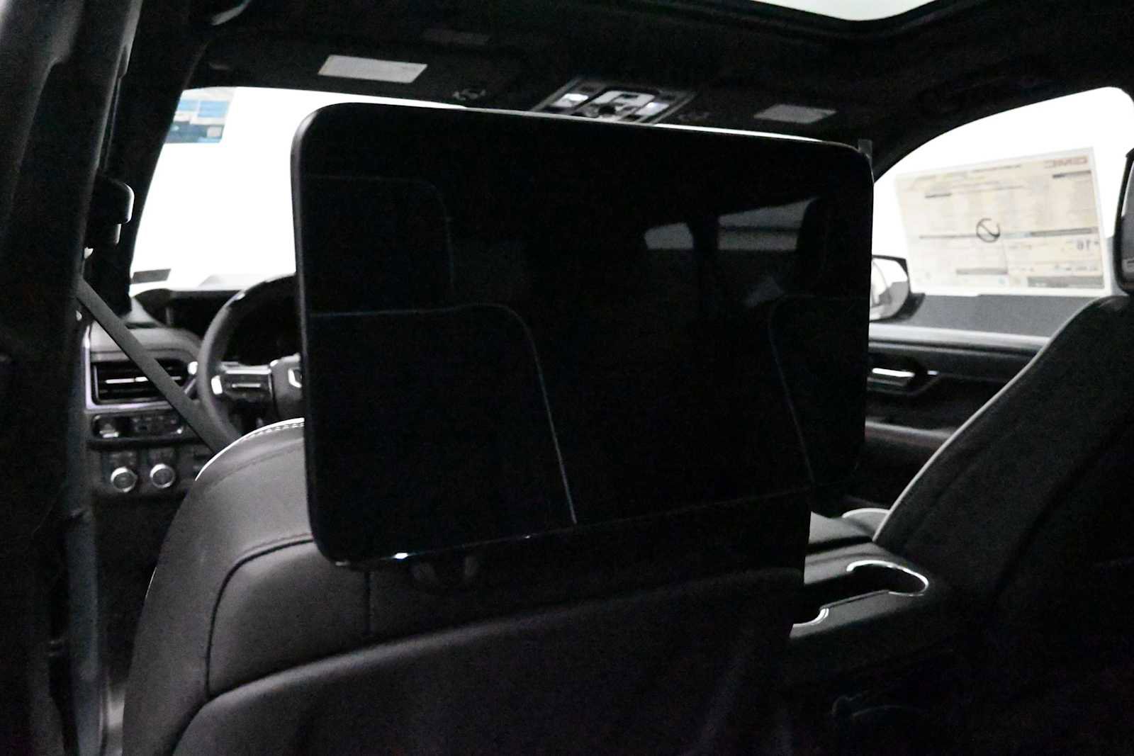 New 2026 GMC Yukon XL AT4 Ultimate w/ LPO, Floor Liner Package AWD/4WD image 25