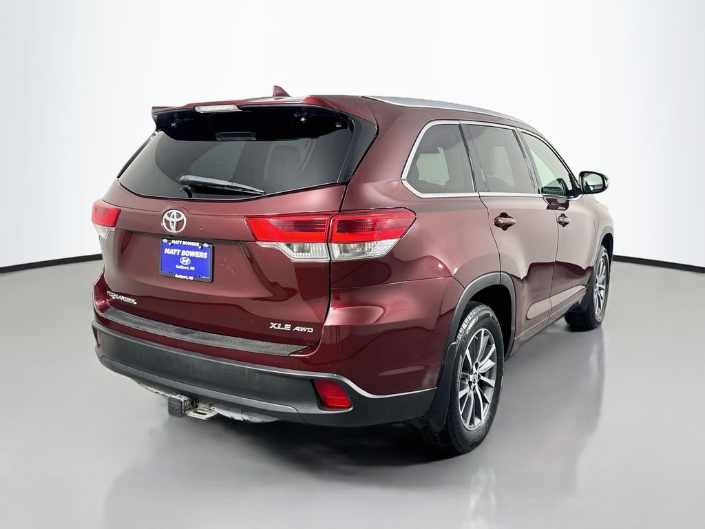 Used 2017 Toyota Highlander XLE AWD/4WD image 5
