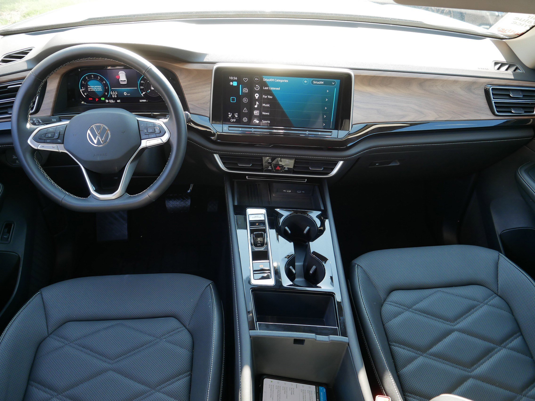 Used 2025 Volkswagen Atlas SE image 10