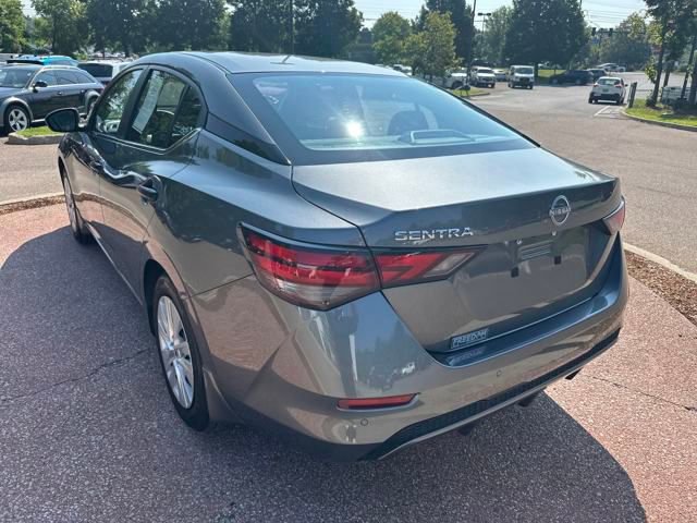 Used 2025 Nissan Sentra S image 3