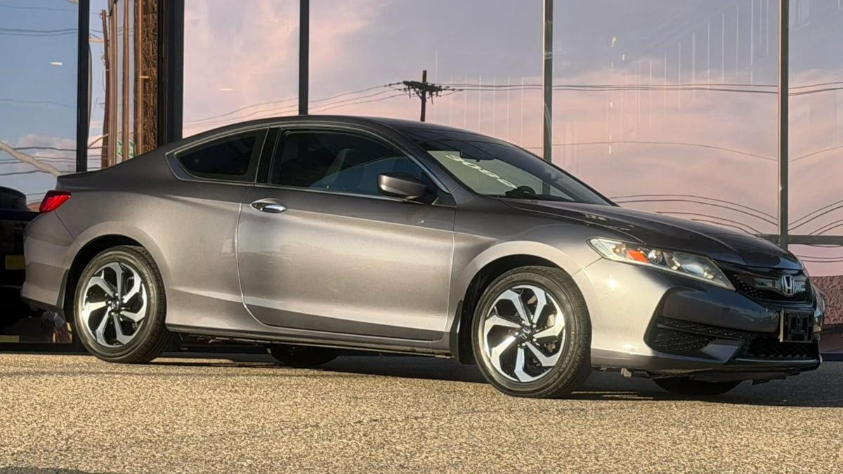 Used 2016 Honda Accord LX-S image 27