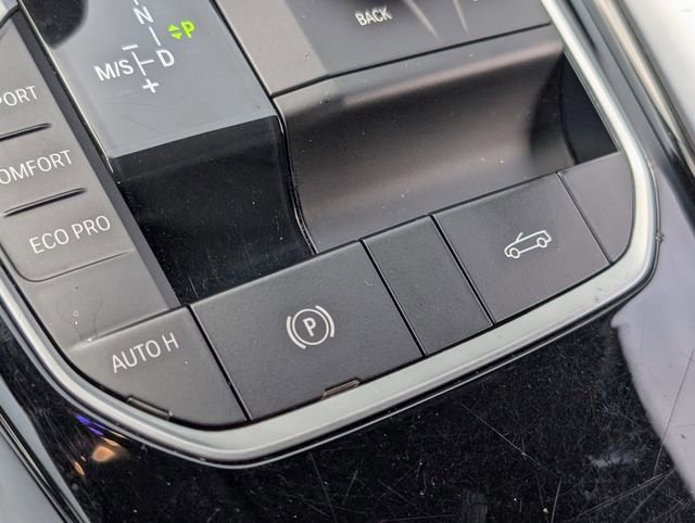 Used 2022 BMW Z4 sDrive30i w/ Driving Assistance Package image 25