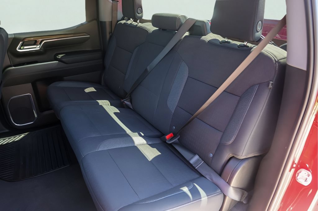 Used 2024 Chevrolet Silverado 1500 LT AWD/4WD image 26