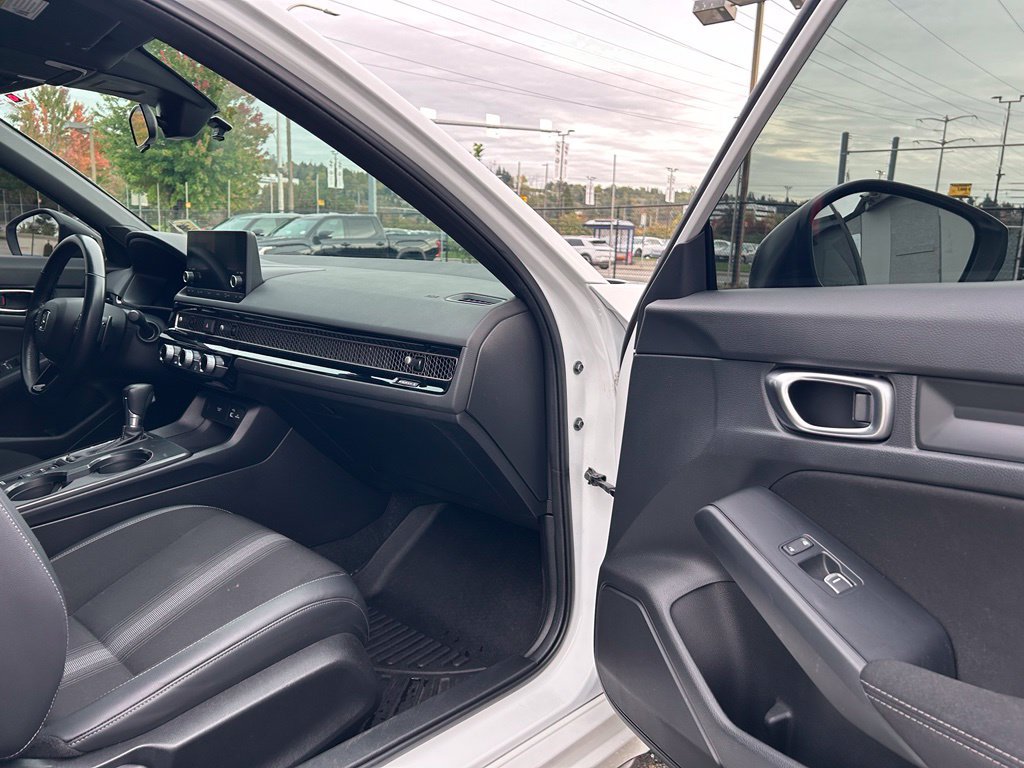 Used 2023 Honda Civic Sport image 15